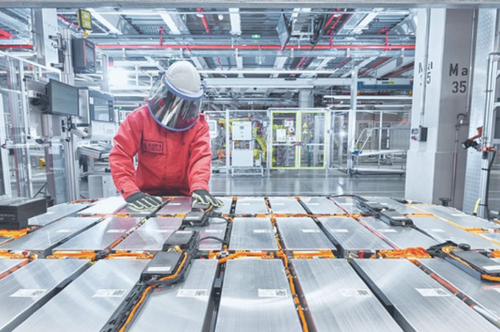 Elektrikli Arac Pil Fabrikasi